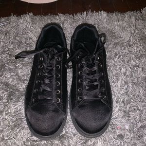 Size 7 black satin forever 21 platform sneakers